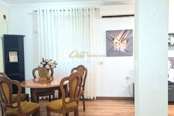 Shtepi me qera Apartament ne Tirane, 2+1, Mobilimi E mobiluar, Pagesa 65,000  Leke.