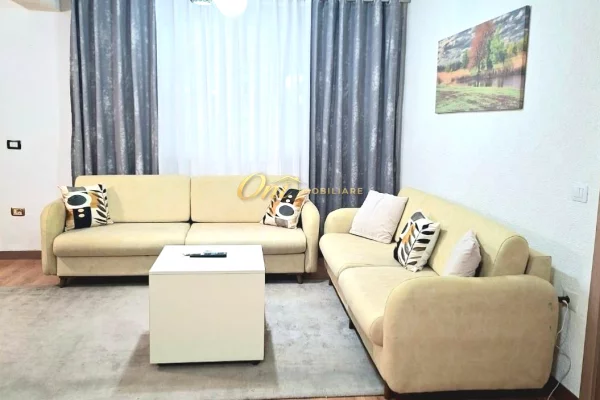 Shtepi me qera 2+1 ne Tirane - 65,000 Leke
