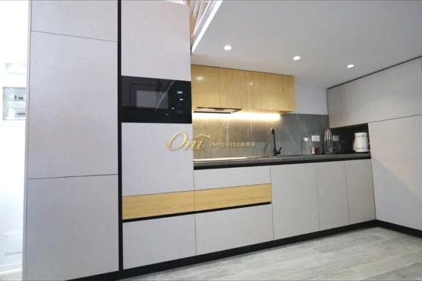 Shtepi me qera Apartament ne Tirane, 2+1, Mobilimi E mobiluar, Pagesa 120,000  Leke.