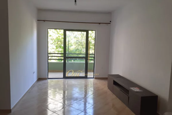 House for Rent Apartment in Tirana, 2+1, Furniture Emty, Payment 40,000  Leke.