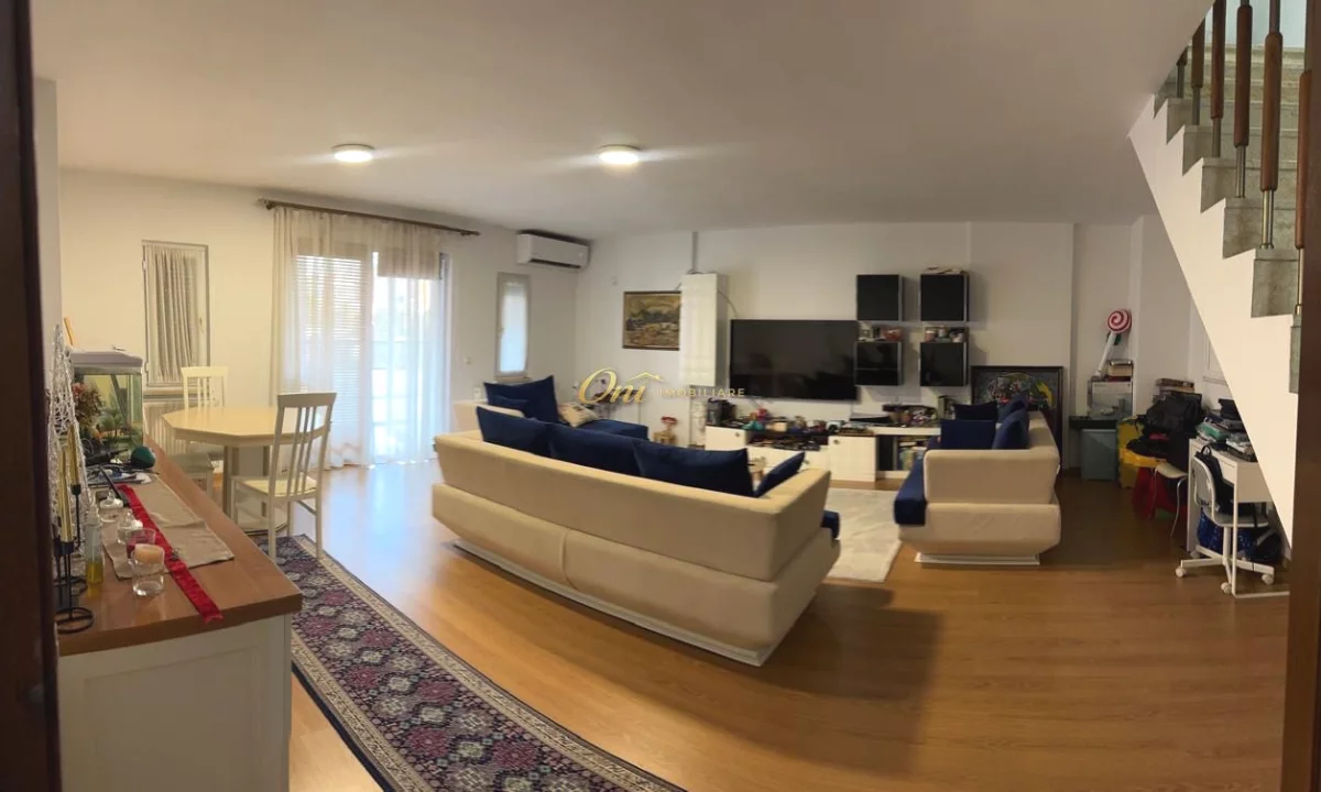 Shtepi ne shitje Apartament ne Tirane, 3+1, Mobilimi E mobiluar, Pagesa 24,500,000  Leke.