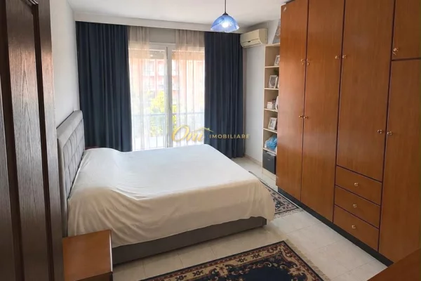 Shtepi ne shitje Apartament ne Tirane, 3+1, Mobilimi E mobiluar, Pagesa 24,500,000  Leke.