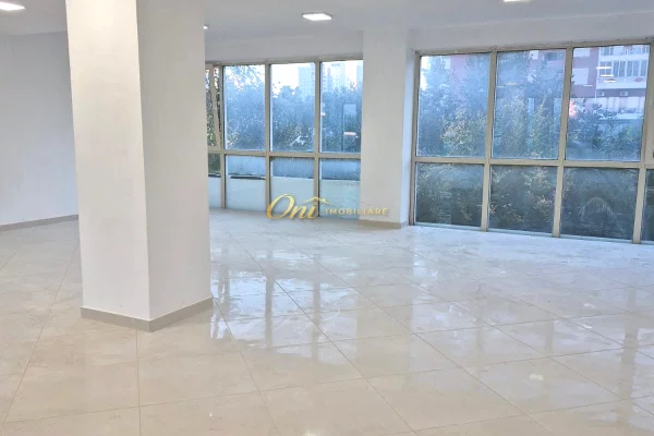 BULEVARDI I RI, AMBIENT ZYRE PER QERA 