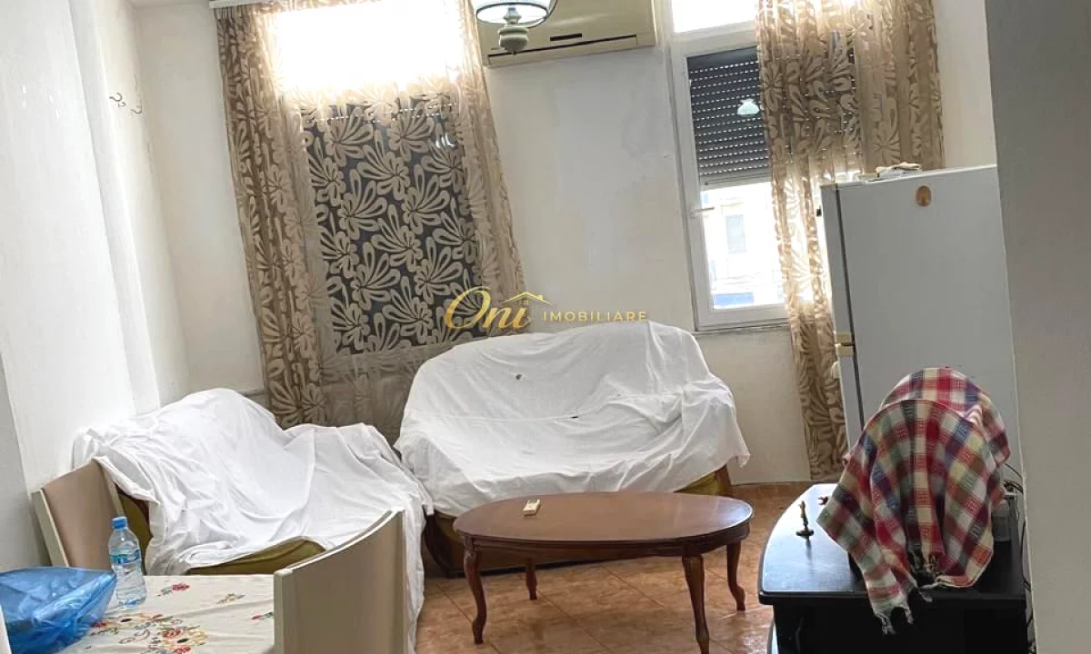 Shtepi ne shitje Apartament ne Tirane, 2+1, Mobilimi E mobiluar, Pagesa 180,000  Euro.