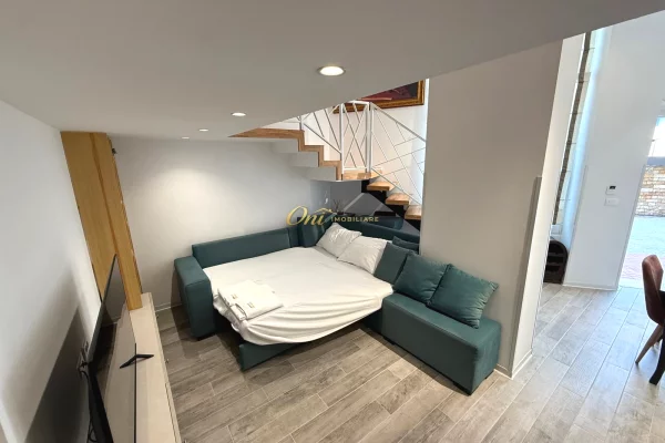 Shtepi me qera Apartament ne Tirane, 2+1, Mobilimi E mobiluar, Pagesa 120,000  Leke.