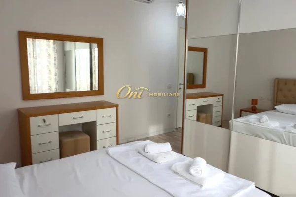 Shtepi me qera Apartament ne Tirane, 2+1, Mobilimi E mobiluar, Pagesa 120,000  Leke.