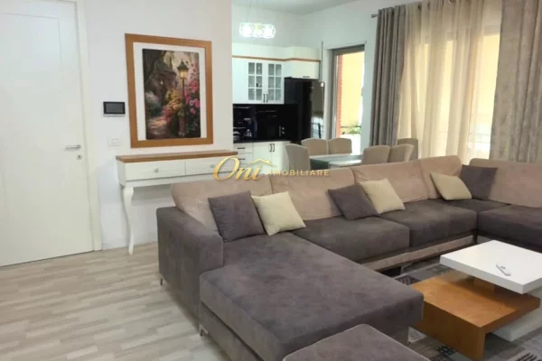 Shtepi me qera 2+1 ne Tirane - 120,000 Leke