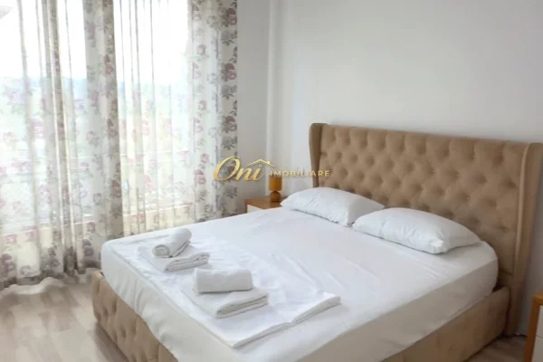Shtepi me qera Apartament ne Tirane, 2+1, Mobilimi E mobiluar, Pagesa 120,000  Leke.