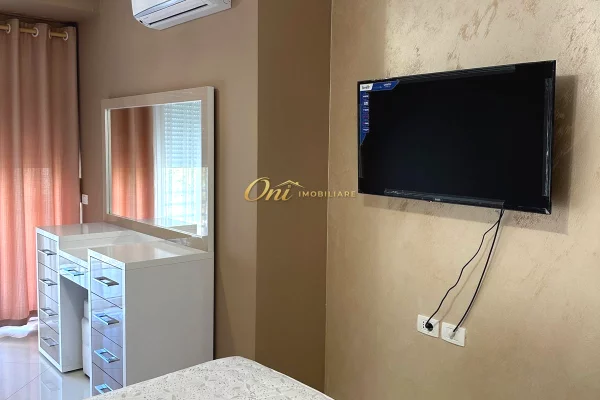 Shtepi me qera Apartament ne Tirane, 3+1, Mobilimi E mobiluar, Pagesa 1,500  Euro.