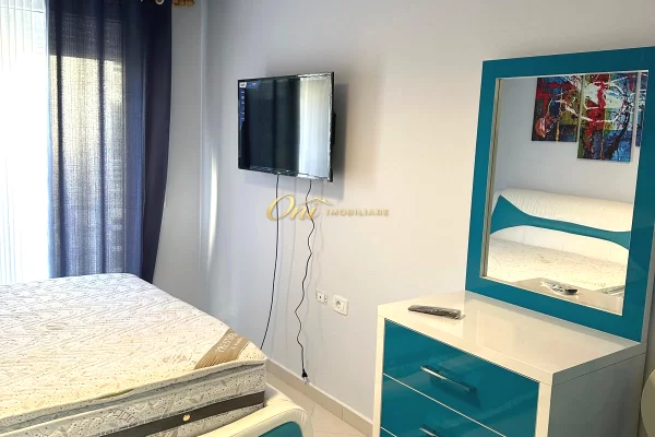Shtepi me qera Apartament ne Tirane, 3+1, Mobilimi E mobiluar, Pagesa 1,500  Euro.