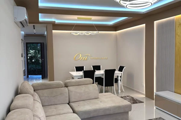 Shtepi me qera 3+1 ne Tirane - 1,500 Euro