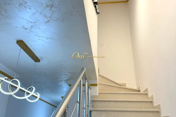 Shtepi me qera Apartament ne Tirane, 3+1, Mobilimi E mobiluar, Pagesa 1,500  Euro.