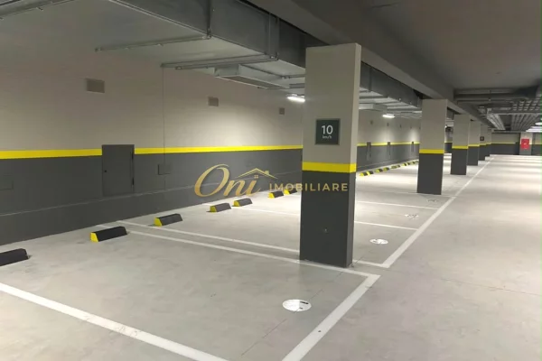 RRUGA E BARRIKADAVE, SHITEN 2 POSTE PARKIMI