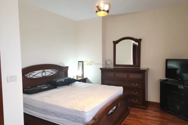 Shtepi me qera Apartament ne Tirane, 2+1, Mobilimi E mobiluar, Pagesa 1,500  Euro.