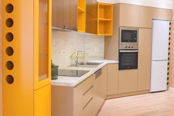 Shtepi ne shitje Apartament ne Tirane, 2+1, Mobilimi E mobiluar, Pagesa 31,500,000  Leke.