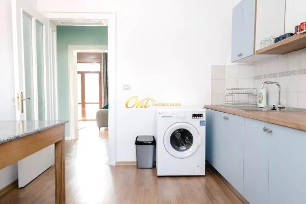 Shtepi me qera Apartament ne Tirane, 3+1, Mobilimi E mobiluar, Pagesa 70,000  Leke.