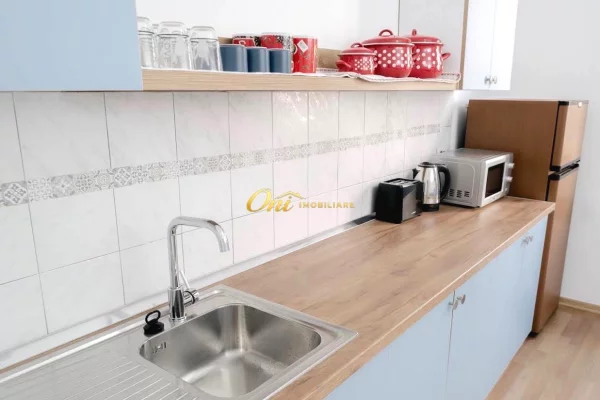 Shtepi me qera Apartament ne Tirane, 3+1, Mobilimi E mobiluar, Pagesa 70,000  Leke.