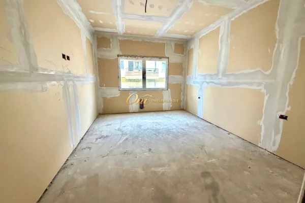 Casa in vendita Appartamento a Tirana, 1+1, Ambiente Vuoto, Pagamento 151,400  Euro.
