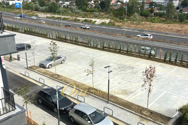 Shtepi me qera Apartament ne Tirane, 2+1, Mobilimi Bosh, pa mobiluar, Pagesa 40,000  Leke.