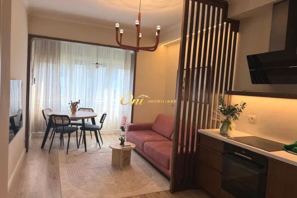 Shtepi me qera 2+1 ne Tirane - 70,000 Leke