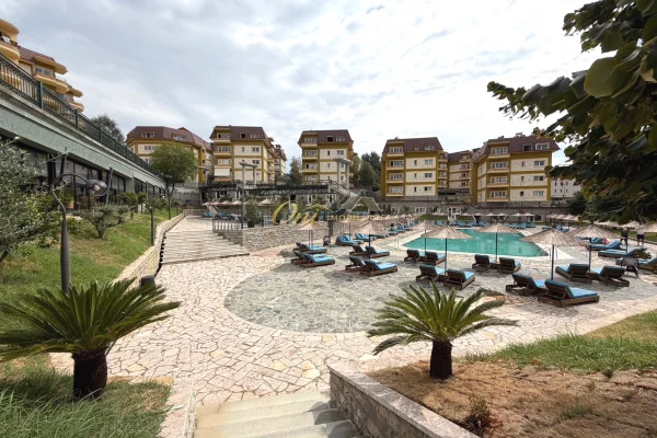 Shtepi ne shitje Apartament ne Tirane, 2+1, Mobilimi Bosh, pa mobiluar, Pagesa 194,500  Euro.