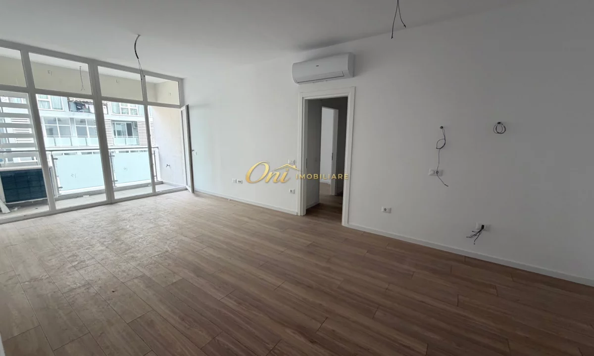 KOMUNA E PARISIT, AMBIENT ZYRE PER QERA 