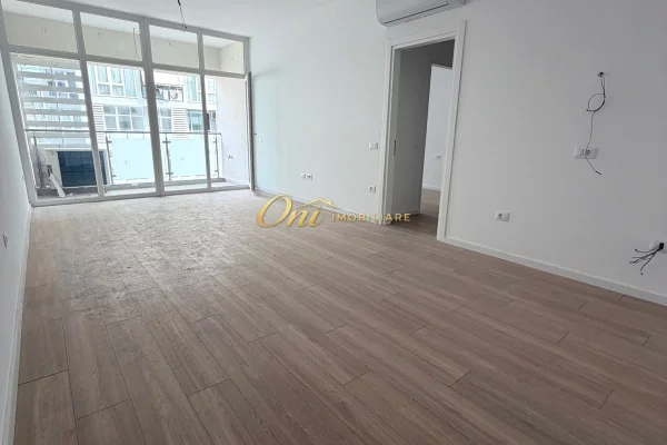KOMUNA E PARISIT, AMBIENT ZYRE PER QERA 
