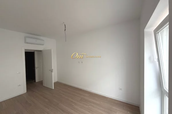 KOMUNA E PARISIT, AMBIENT ZYRE PER QERA 