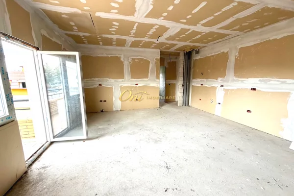 Shtepi ne shitje Apartament ne Tirane, 1+1, Mobilimi Bosh, pa mobiluar, Pagesa 143,450  Euro.