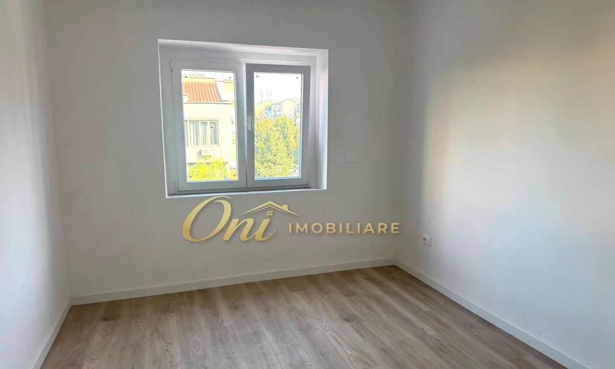 RRUGA BARDHYL, AMBIENET ZYRE PER QERA 