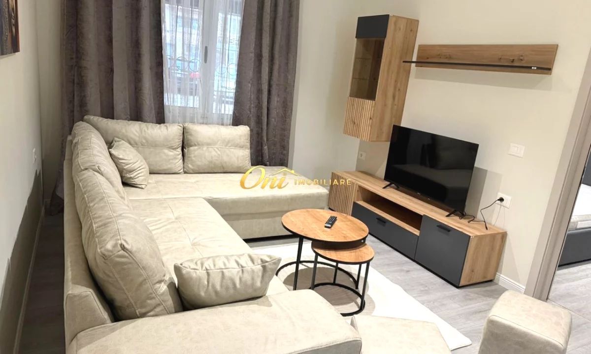 Shtepi me qera Apartament ne Tirane, 2+1, Mobilimi E mobiluar, Pagesa 850  Euro.