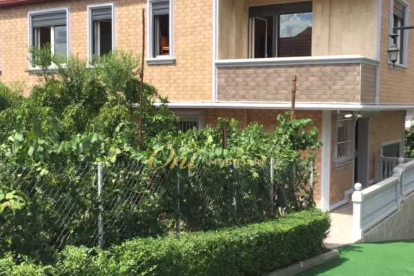 Shtepi ne shitje 2+1 ne Tirane - 450,000 Euro