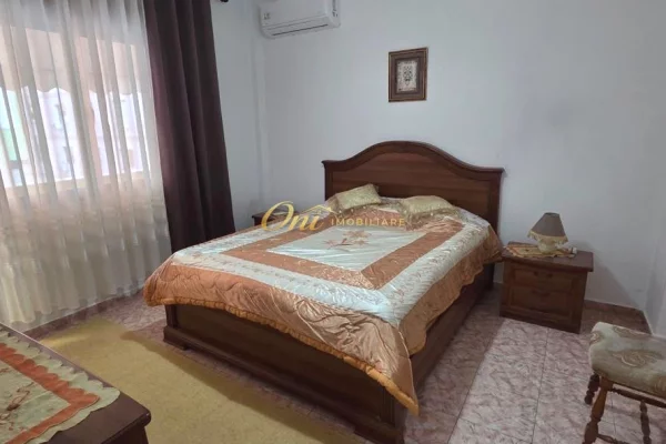 Shtepi me qera Apartament ne Tirane, 2+1, Mobilimi E mobiluar, Pagesa 90,000  Leke.