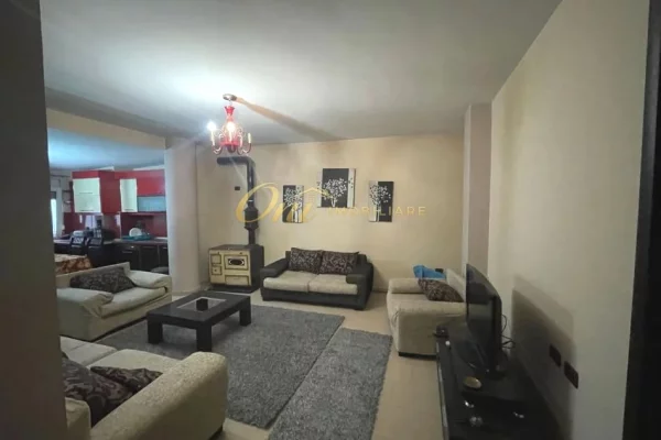 Shtepi me qera 3+1 ne Tirane - 750 Euro