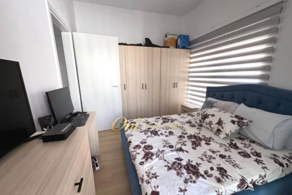 Shtepi ne shitje Apartament ne Tirane, 1+1, Mobilimi E mobiluar, Pagesa 105,000  Euro.