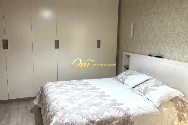 Shtepi me qera Apartament ne Tirane, 2+1, Mobilimi E mobiluar, Pagesa 900  Euro.