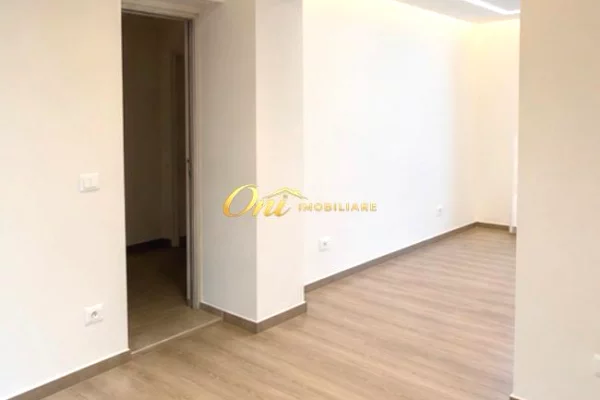 TREGU ELEKTRIK AMBIENT ZYRE PER QERA 