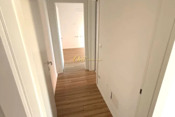 RRUGA E KAVAJES AMBIENT ZYRE PER QERA 