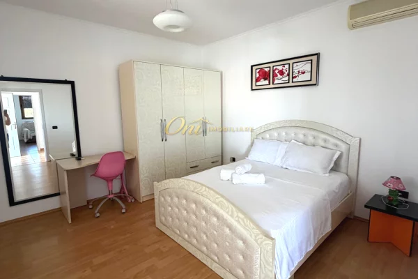 Shtepi me qera Apartament ne Tirane, 1+1, Mobilimi E mobiluar, Pagesa 40,000  Leke.