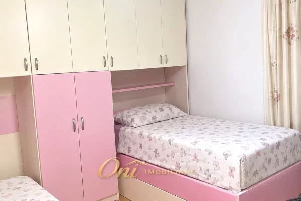Shtepi me qera Apartament ne Tirane, 2+1, Mobilimi E mobiluar, Pagesa 65,000  Leke.