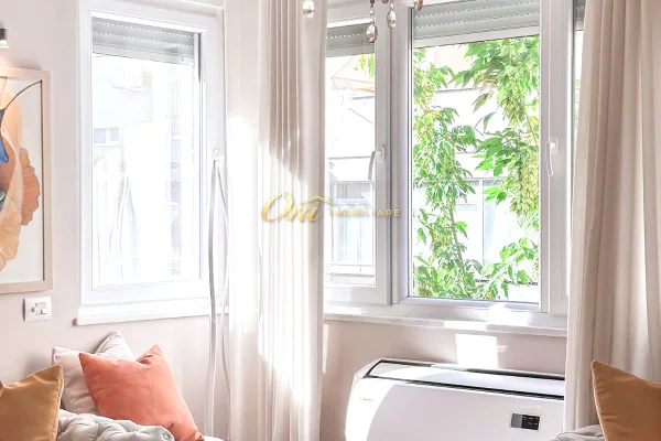 Shtepi ne shitje Apartament ne Tirane, 2+1, Mobilimi E mobiluar, Pagesa 28,900,000  Leke.