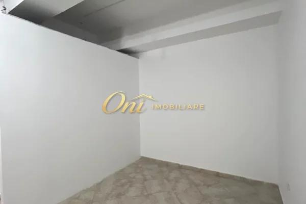 Ambient biznesi ne shitje 1+1 ne Tirane - 17,000,000 Leke