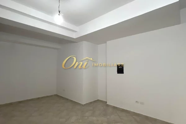 Ambient biznesi ne shitje 1+1 ne Tirane - 17,000,000 Leke