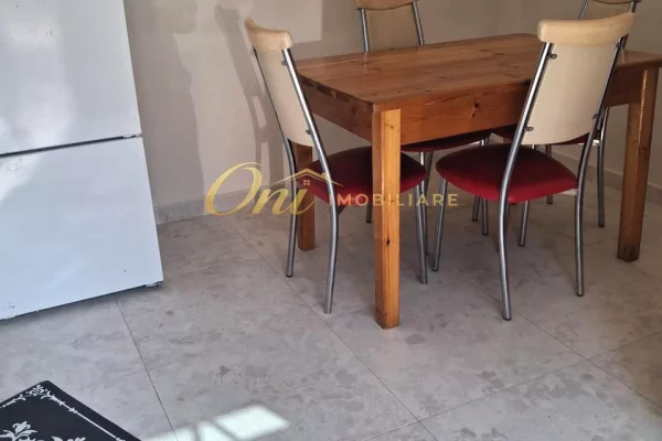 Shtepi me qera Apartament ne Tirane, 1+1, Mobilimi E mobiluar, Pagesa 65,000  Leke.
