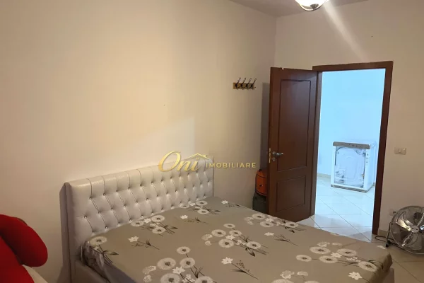 Shtepi ne shitje Apartament ne Fier, 2+1, Mobilimi E mobiluar, Pagesa 12,000,000  Leke.