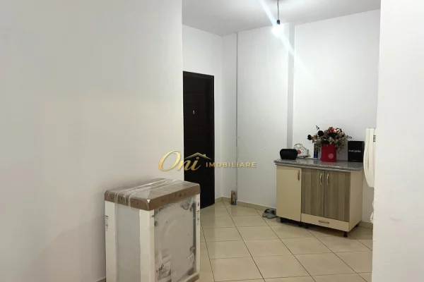 Shtepi ne shitje Apartament ne Fier, 2+1, Mobilimi E mobiluar, Pagesa 12,000,000  Leke.