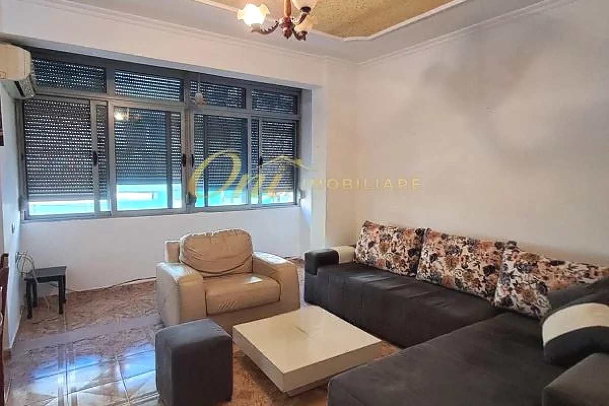 Shtepi me qera Apartament ne Tirane, 2+1, Mobilimi E mobiluar, Pagesa 50,000  Leke.