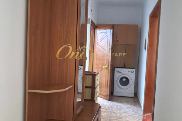 Shtepi me qera Apartament ne Tirane, 2+1, Mobilimi E mobiluar, Pagesa 50,000  Leke.