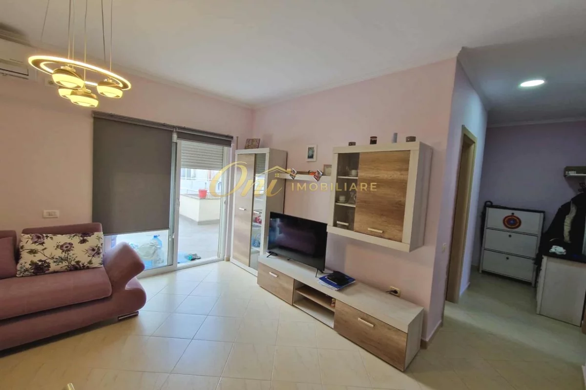 Shtepi me qera Apartament ne Tirane, 2+1, Mobilimi E mobiluar, Pagesa 45,000  Leke.
