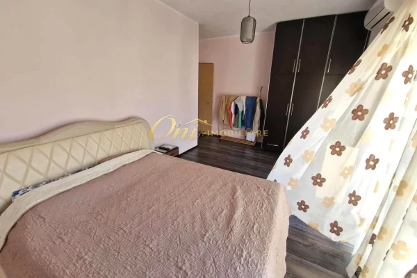 Shtepi me qera Apartament ne Tirane, 2+1, Mobilimi E mobiluar, Pagesa 45,000  Leke.